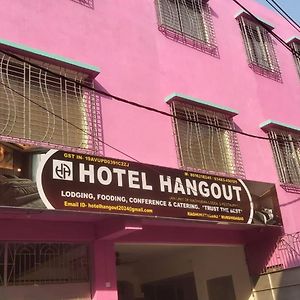 Hotel Hangout